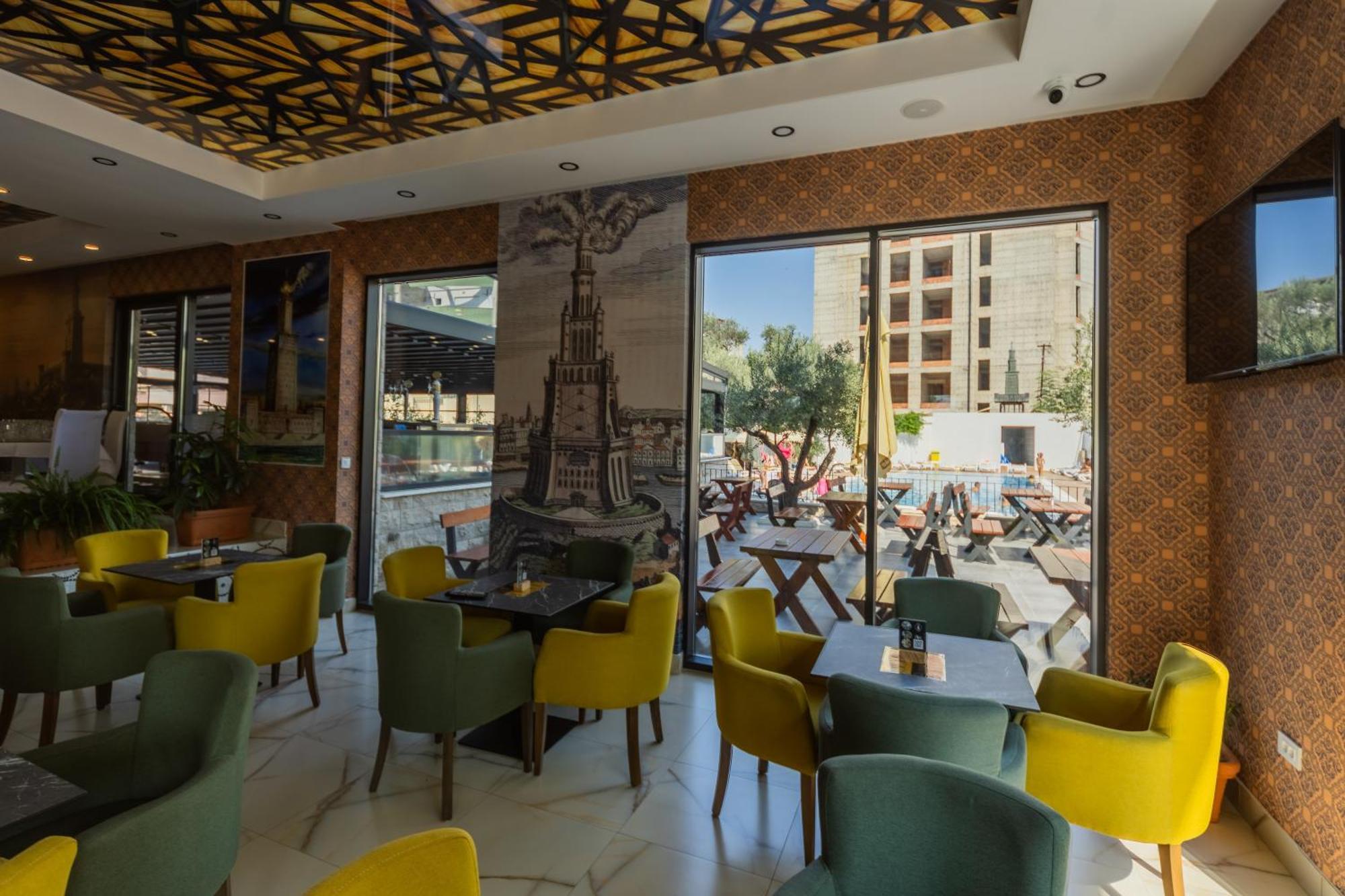 Hotel Pharos Bar Kültér fotó