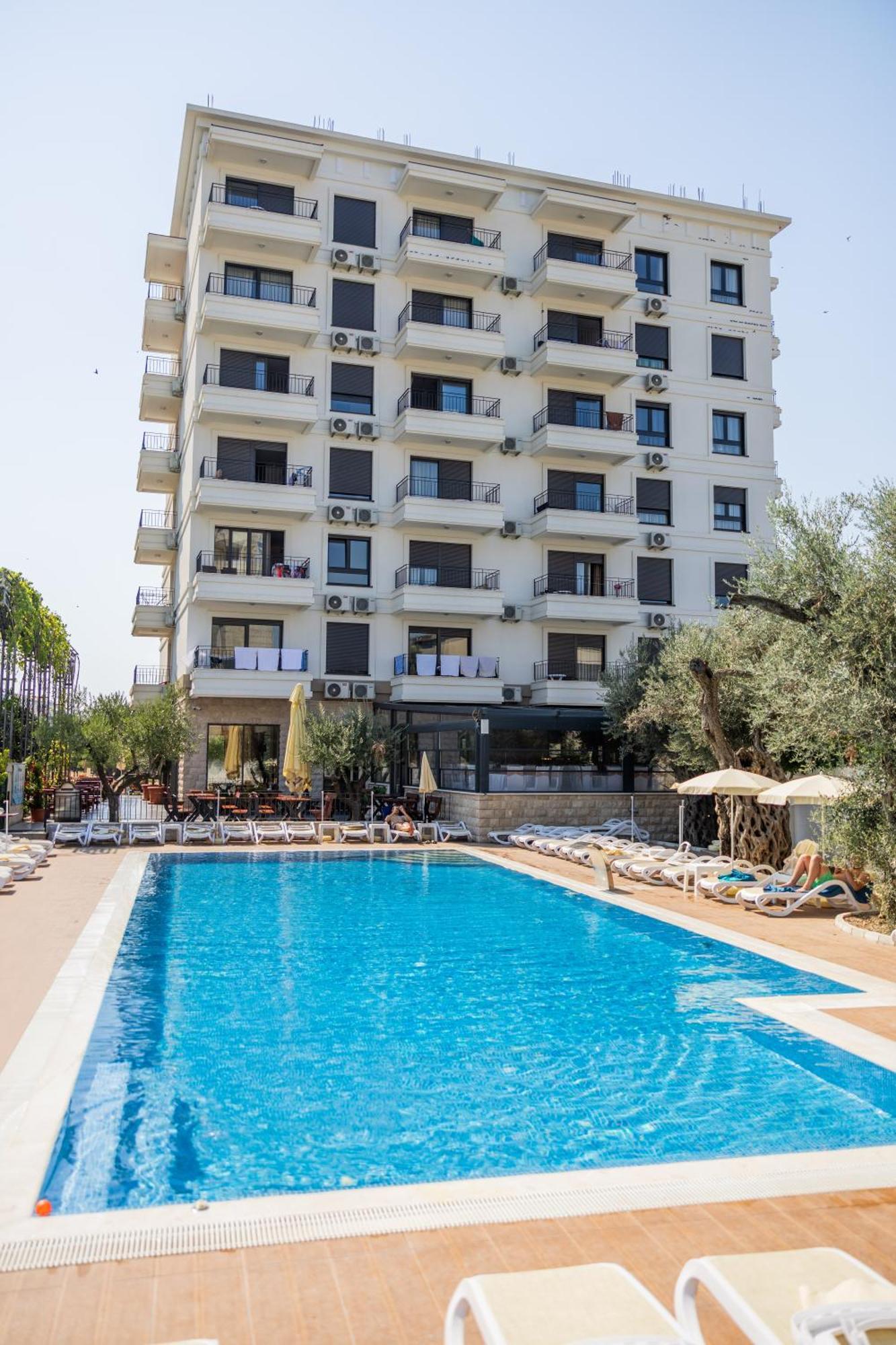 Hotel Pharos Bar Kültér fotó